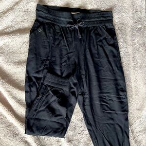 Aritzia (TNA) Fashion Joggers